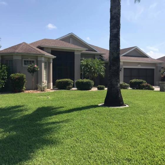 Lawn-Care-Port-Charlotte-Florida